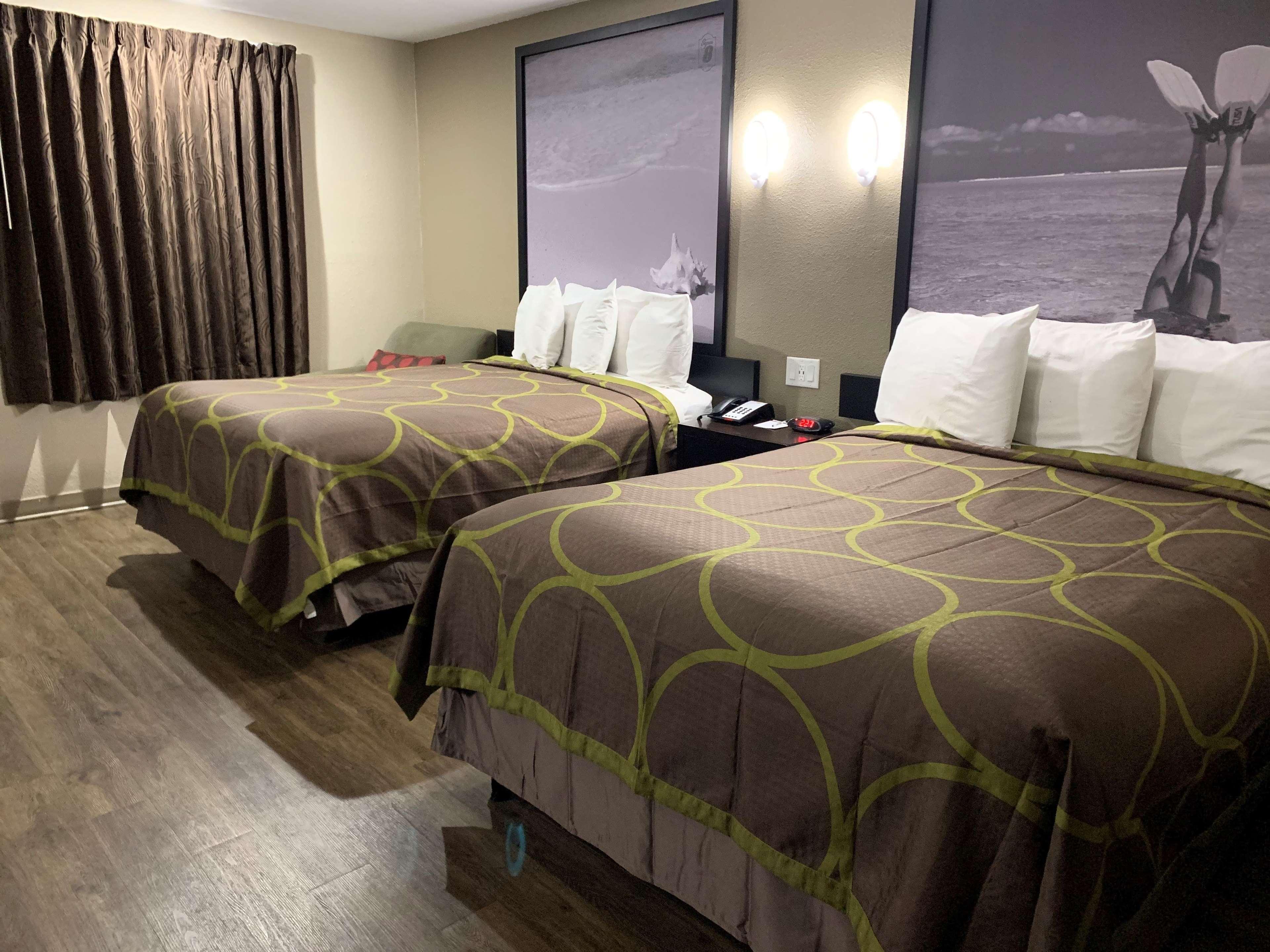 Motel Super 8 By Wyndham Pensacola Nas Area Beach Haven Esterno foto